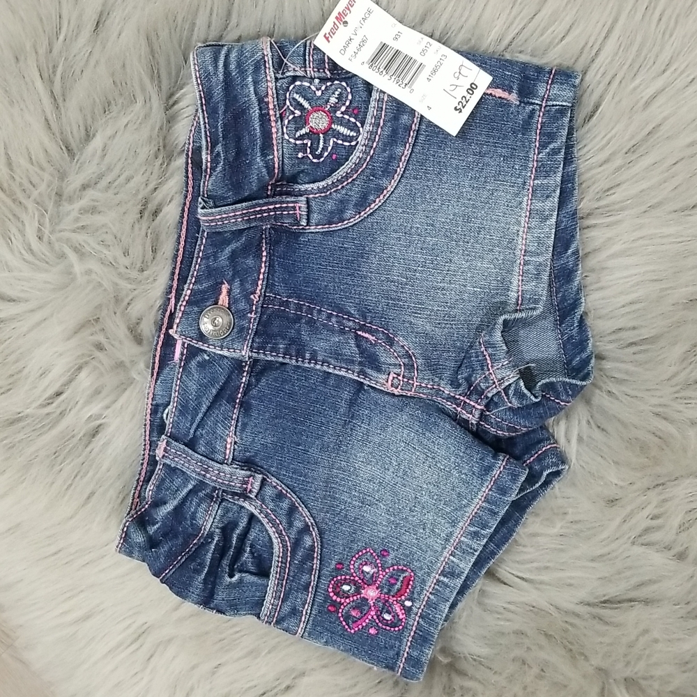 Freestyle Revolution shorts